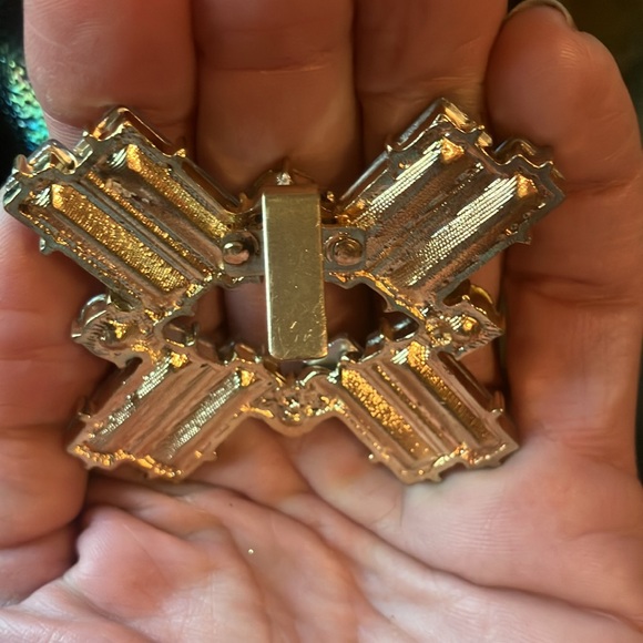 Set of 2 golden bling shoe clips with cubic zirconia. 💎✨ - Picture 5 of 9